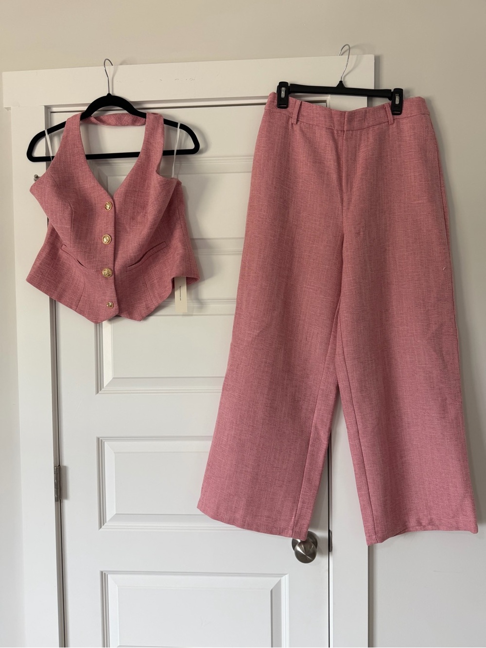 Commense Pink Textured Halter Vest And Wide Leg Trousers Set - Picture 2 of 6